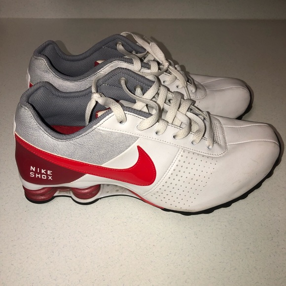 Nike Shoes - Nike Tennis Shoe